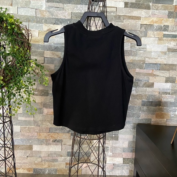 Mid top - Picture 2 of 2